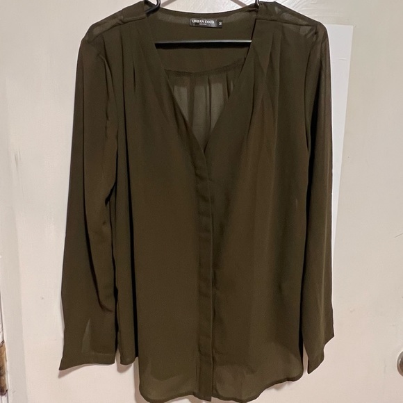 Urban Coco sheer blouse women’s size medium - Picture 3 of 15